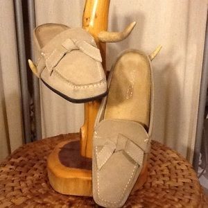 Aerosols tan suede mules.